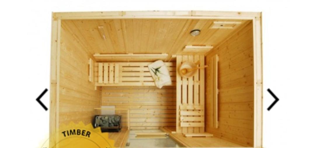 Apartment With Private Hot Tub, Sauna, Ice Bath, Gym رينهام المظهر الخارجي الصورة